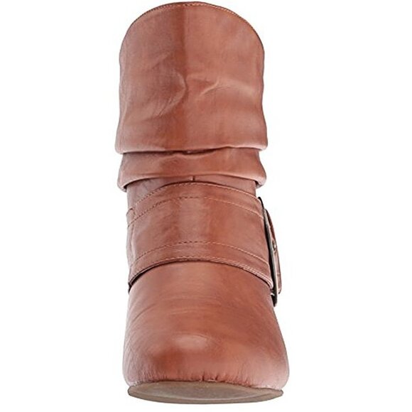 Top Moda Round Toe Slouched Large Buckle Flat Heel Leatherette Ankle Boots - Picture 6 of 7